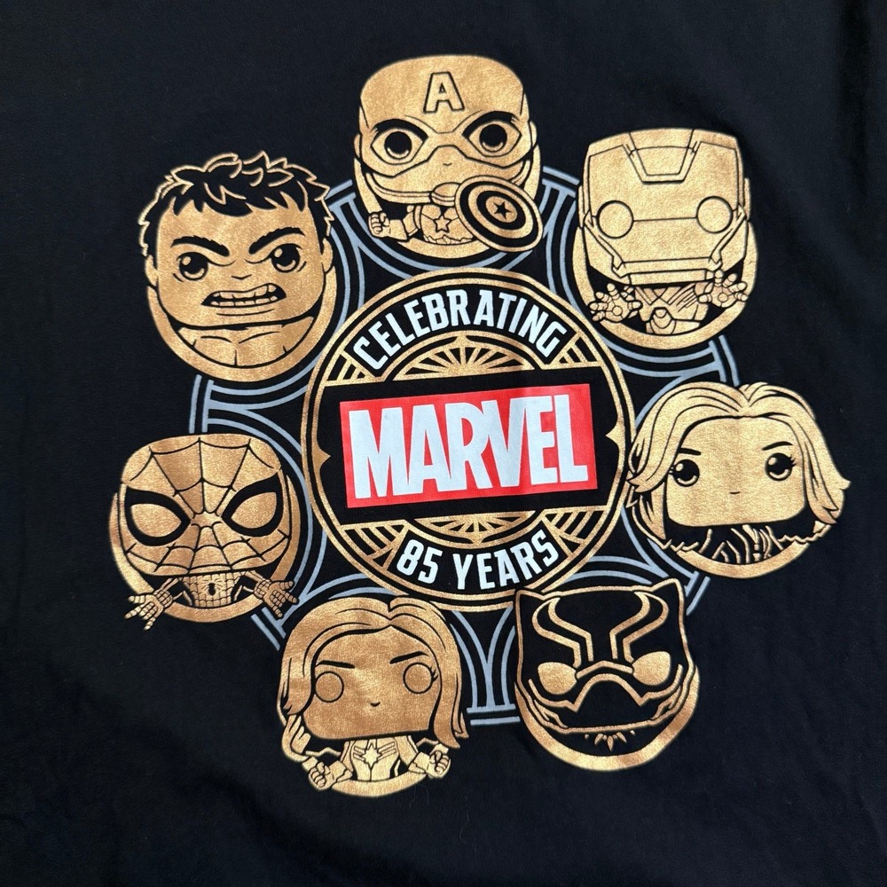 Funko Marvel Comics Avengers Men's Black Graphic Gold Foil Tshirt Large